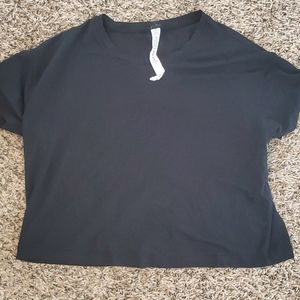 Lululemon crop tee